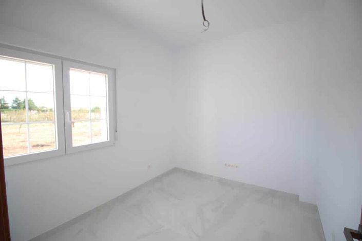 Image No.12-3 Bed Villa for sale