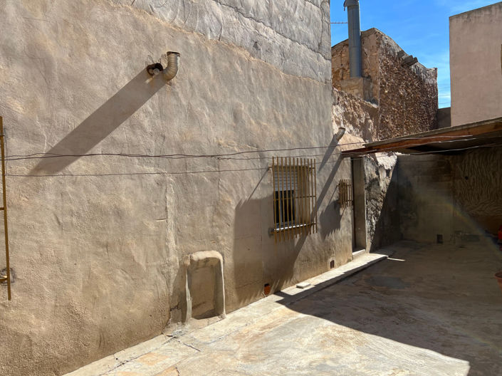 Image No.25-3 Bed Townhouse for sale