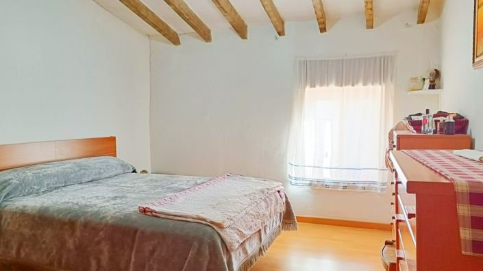 Image No.21-3 Bed Townhouse for sale