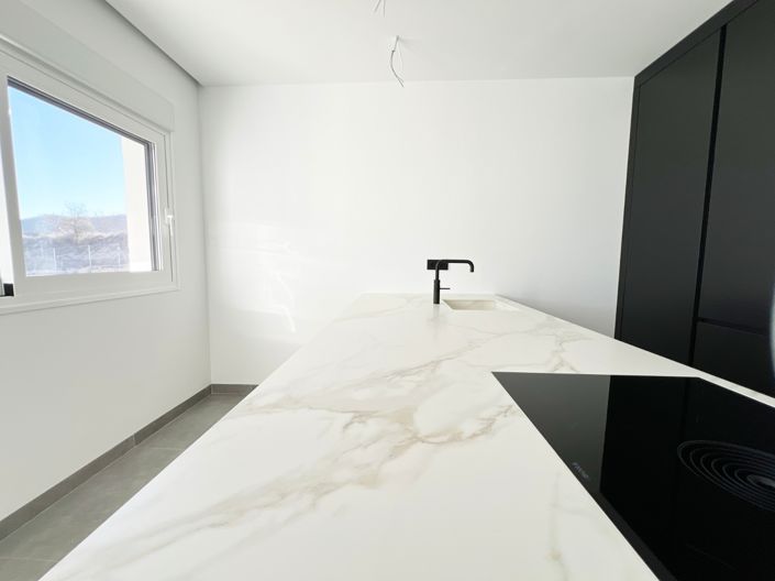 Image No.28-3 Bed Country House for sale