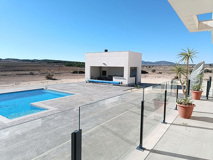 Image No.12-6 Bed Country House for sale