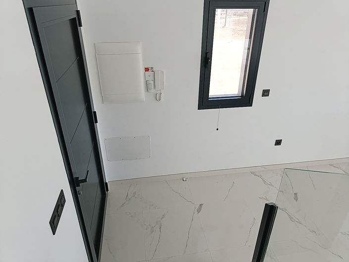 Image No.23-6 Bed Country House for sale