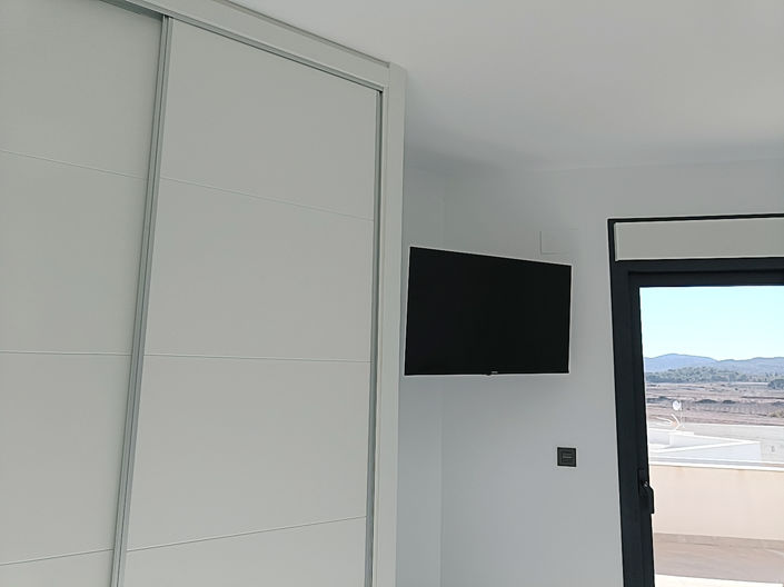 Image No.32-6 Bed Country House for sale