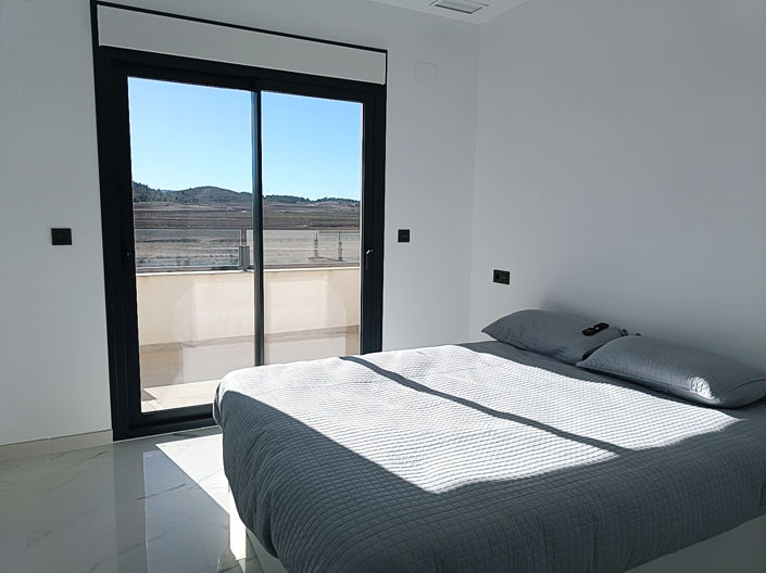 Image No.36-6 Bed Country House for sale