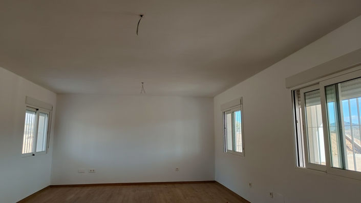 Image No.16-3 Bed Country House for sale