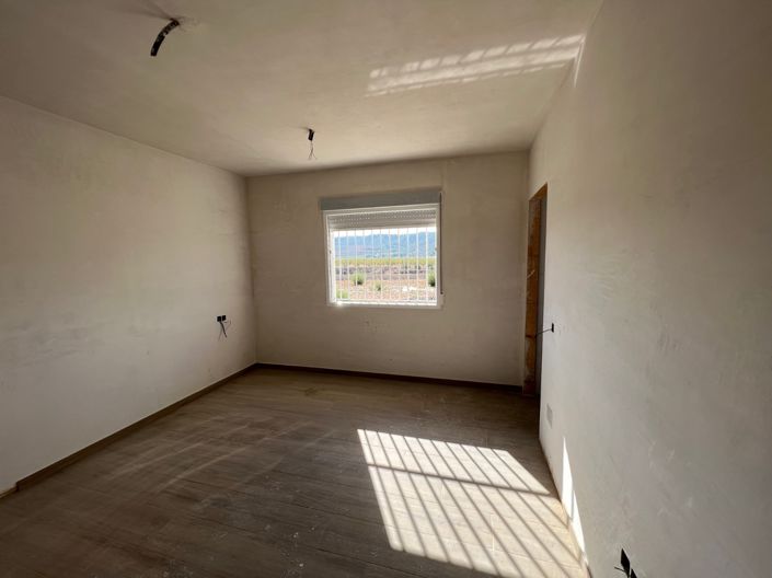 Image No.30-3 Bed Country House for sale