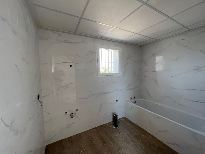 Image No.33-3 Bed Country House for sale