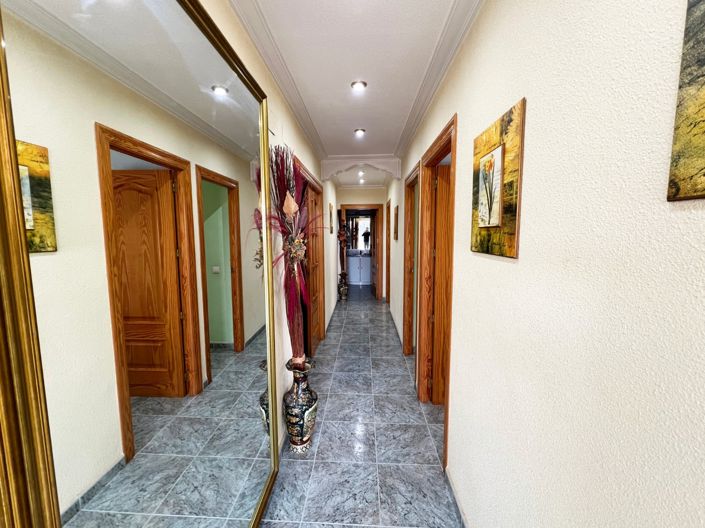 Image No.23-4 Bed Country House for sale