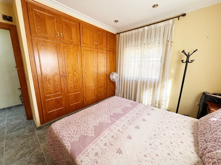 Image No.30-4 Bed Country House for sale