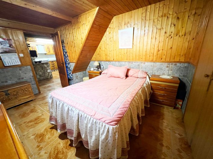 Image No.47-4 Bed Country House for sale