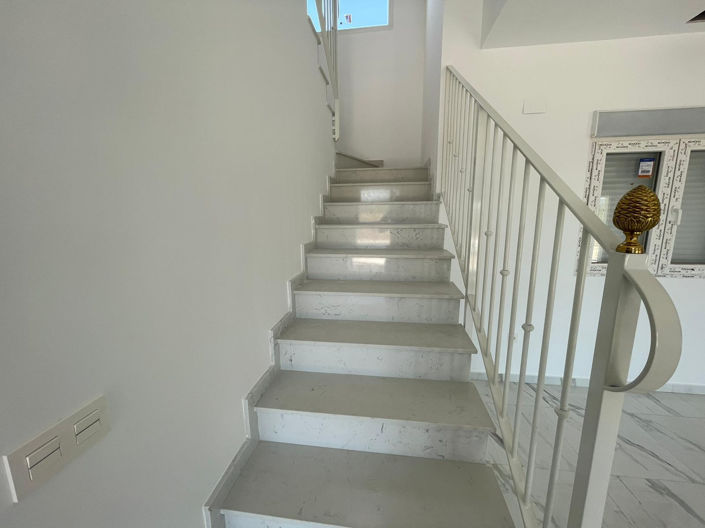 Image No.18-6 Bed Villa for sale