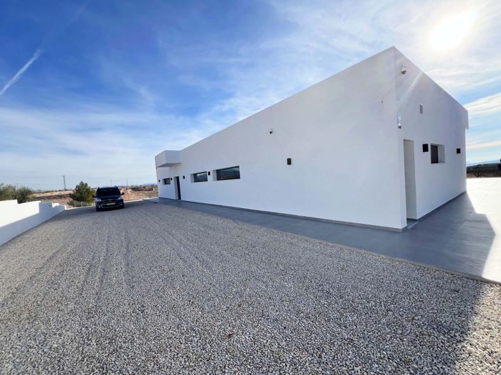 Image No.6-3 Bed Villa for sale