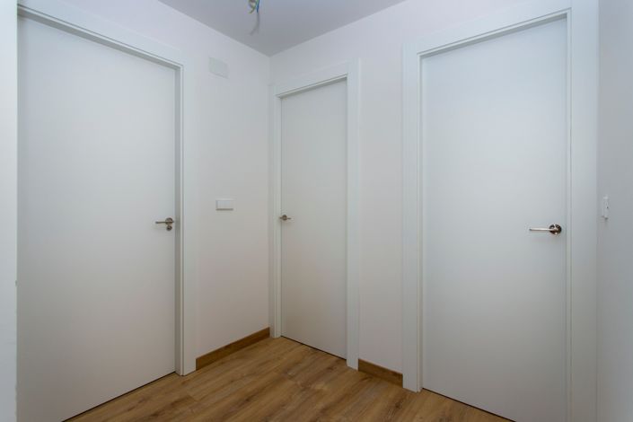 Image No.25-3 Bed Apartment for sale