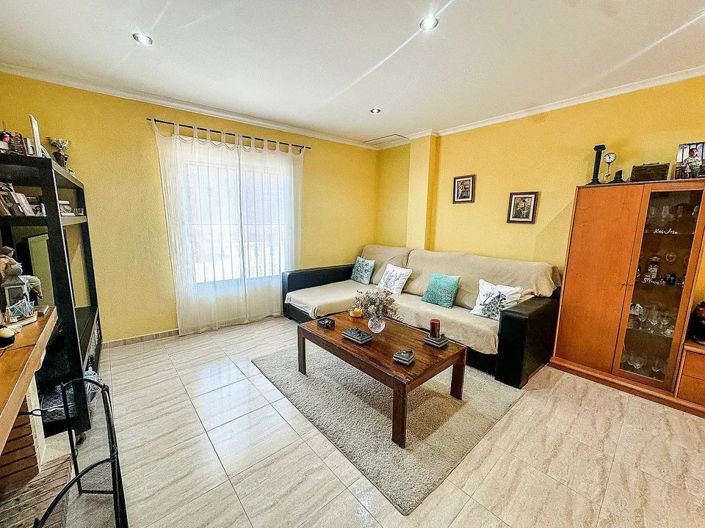 Image No.4-3 Bed Townhouse for sale