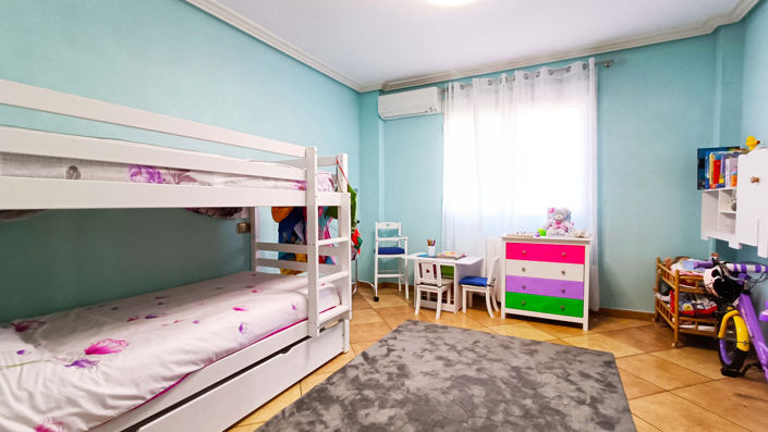 Image No.29-5 Bed Country House for sale