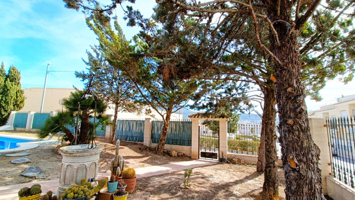 Image No.40-5 Bed Country House for sale