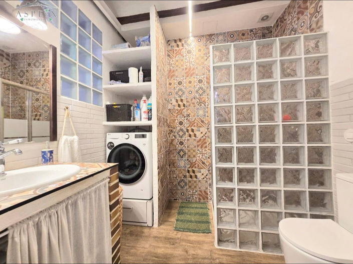 Image No.3-4 Bed Townhouse for sale