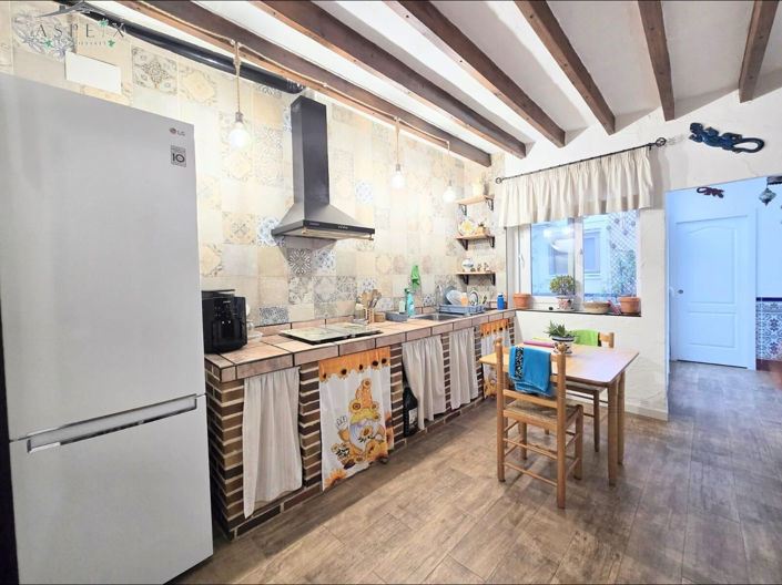 Image No.4-4 Bed Townhouse for sale