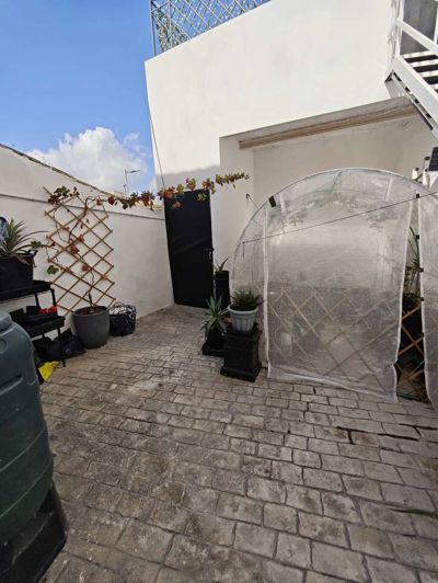 Image No.18-3 Bed Townhouse for sale