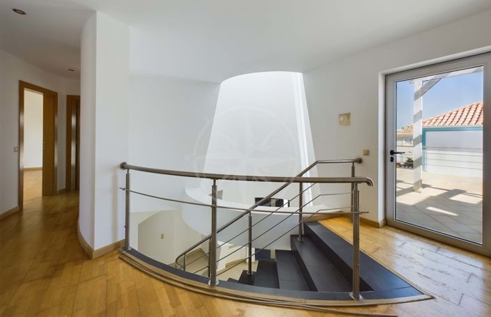 Image No.15-5 Bed Villa for sale