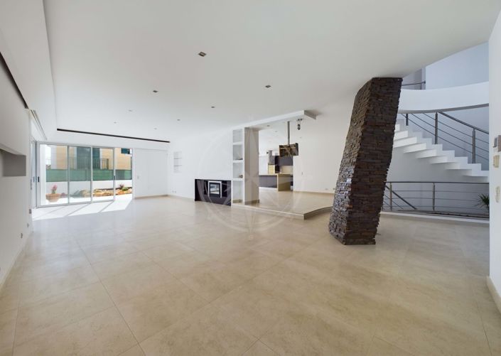 Image No.7-5 Bed Villa for sale