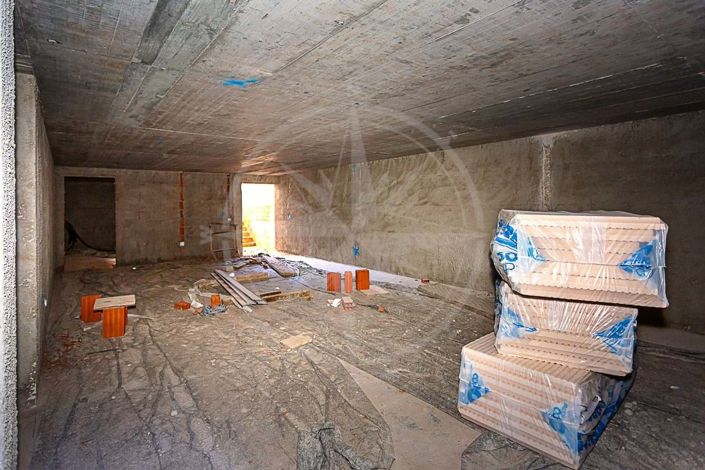 Image No.14-5 Bed Villa for sale