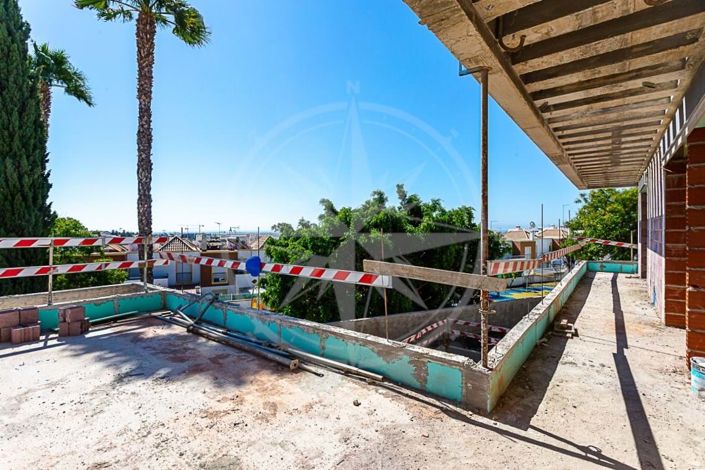 Image No.22-5 Bed Villa for sale