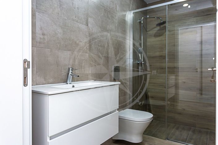 Image No.23-3 Bed Townhouse for sale