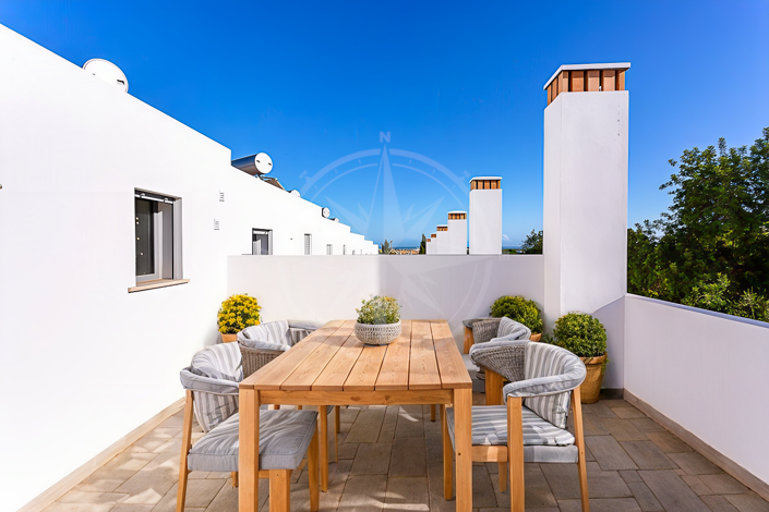 Image No.27-3 Bed Townhouse for sale