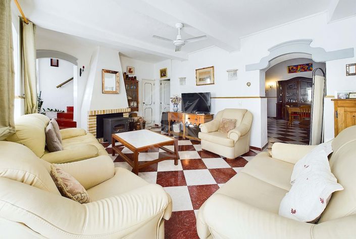 Image No.5-2 Bed Villa for sale