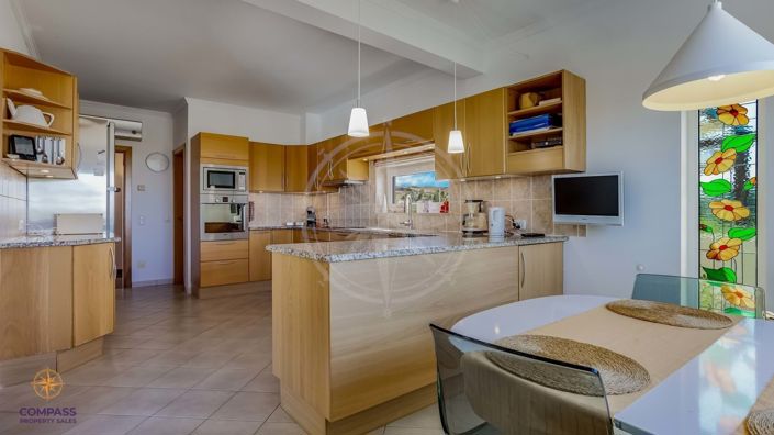 Image No.10-4 Bed Villa for sale