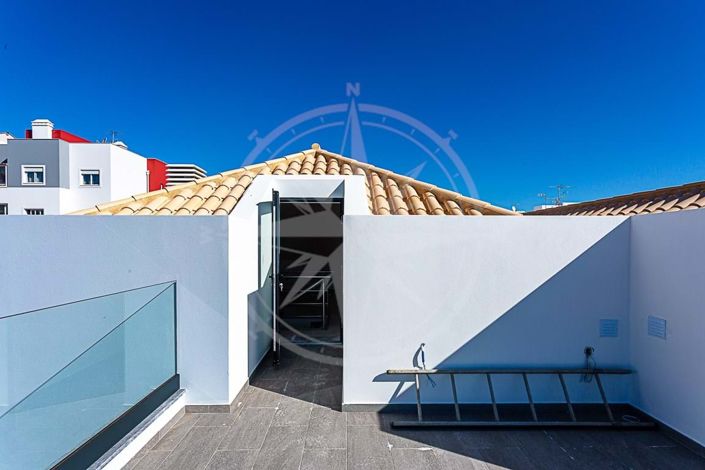 Image No.17-4 Bed Villa for sale