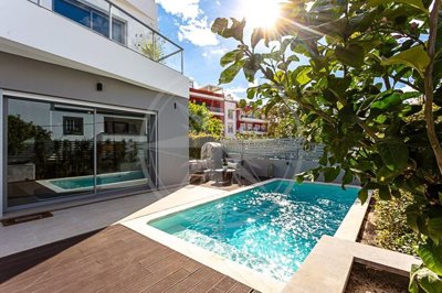 1987-348286-0086b5b4f2b294297643049c268e89554