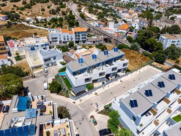 1987-348286-0086b5b4f2b294297643049c268e89554