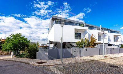 1987-348286-0086b5b4f2b294297643049c268e89554