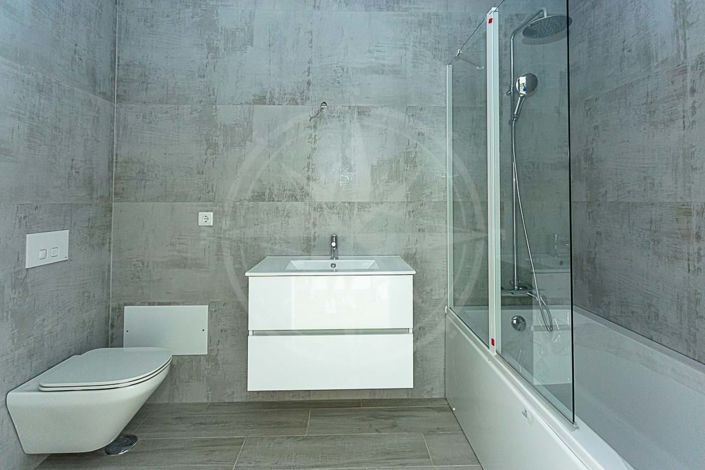 Image No.23-2 Bed Townhouse for sale