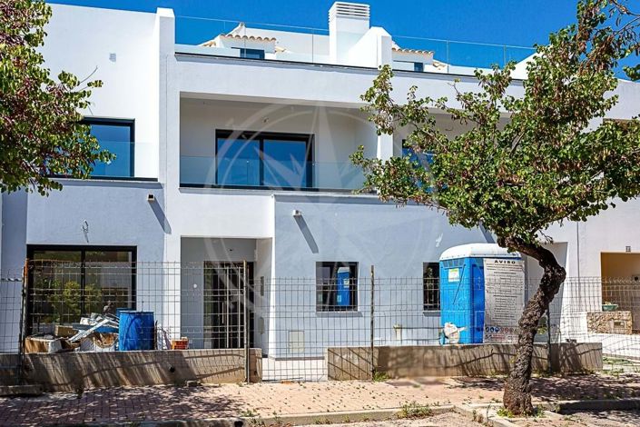 Image No.3-2 Bed Townhouse for sale