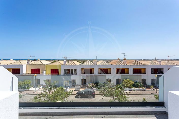 Image No.32-2 Bed Townhouse for sale