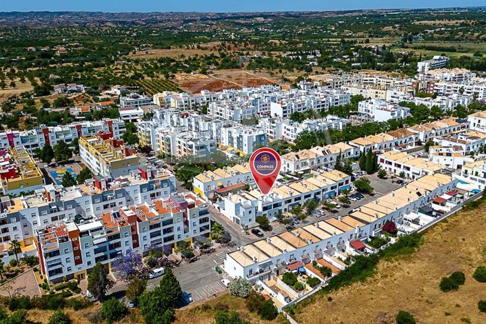 Image No.35-2 Bed Townhouse for sale