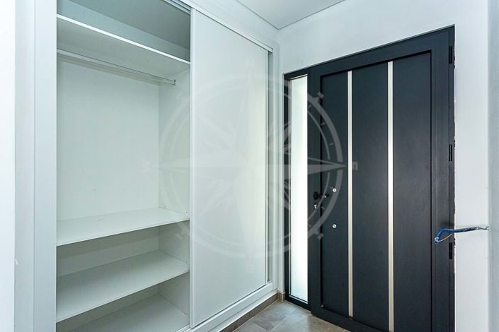 Image No.4-2 Bed Townhouse for sale