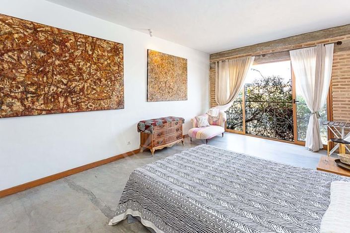 Image No.11-3 Bed Townhouse for sale