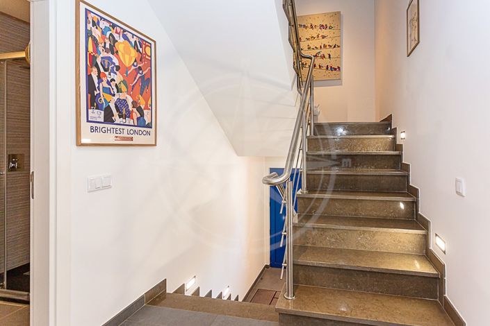 Image No.15-4 Bed Villa for sale