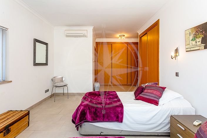 Image No.19-4 Bed Villa for sale