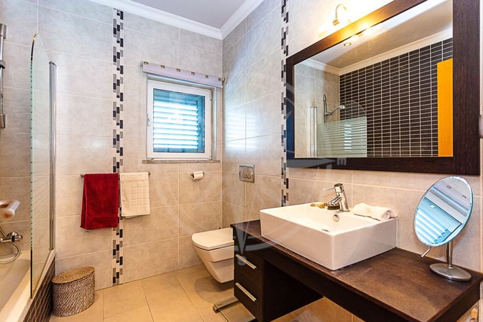 Image No.20-4 Bed Villa for sale