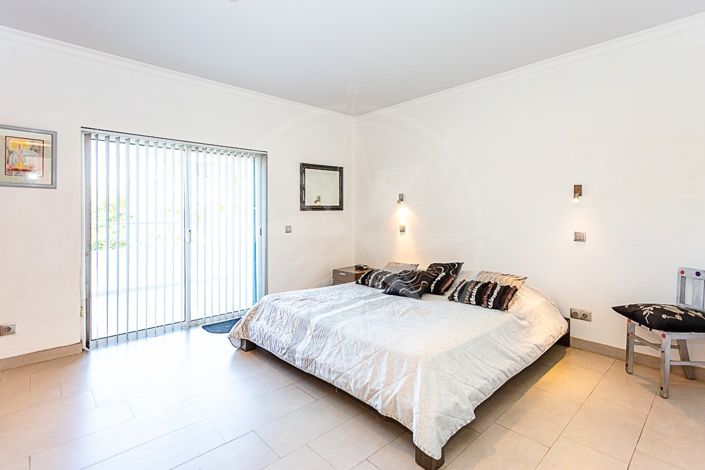 Image No.25-4 Bed Villa for sale