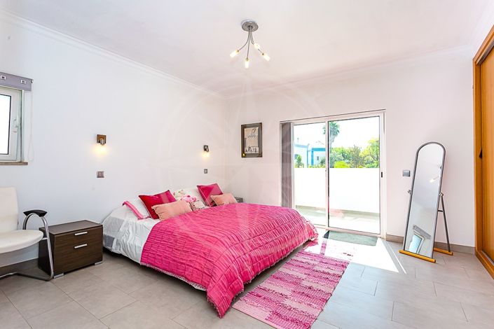 Image No.27-4 Bed Villa for sale