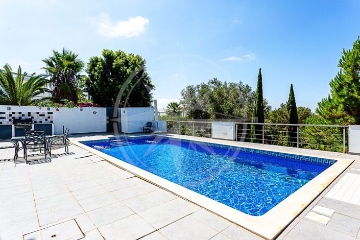 Image No.3-4 Bed Villa for sale