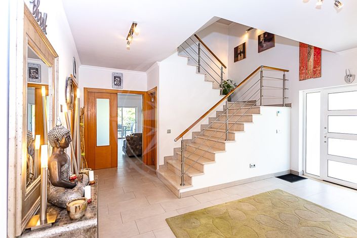 Image No.6-4 Bed Villa for sale