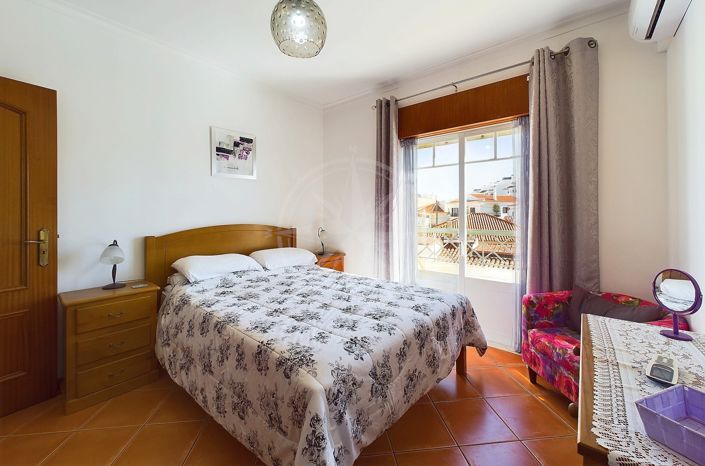 Image No.11-3 Bed Apartment for sale