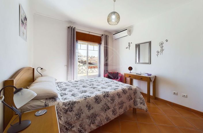 Image No.12-3 Bed Apartment for sale